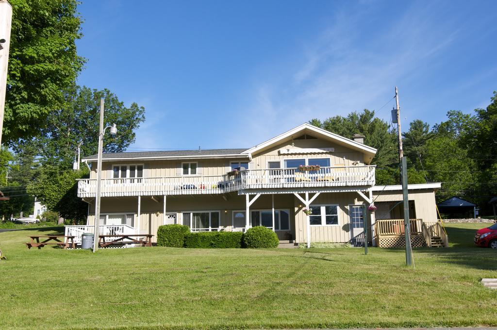 Tea Island Resort Lake George Exterior photo